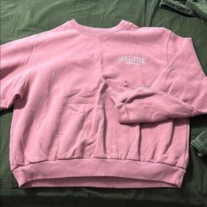 Hollister Women's Pink Crew Neck Sweater